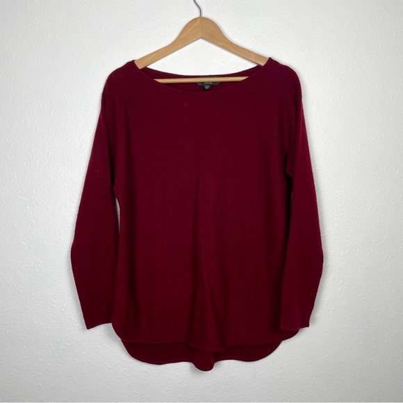 Charter Club 100% Red Cashmere sweater Sz. M | Luxury, Quiet Luxury, Natural - Picture 1 of 6
